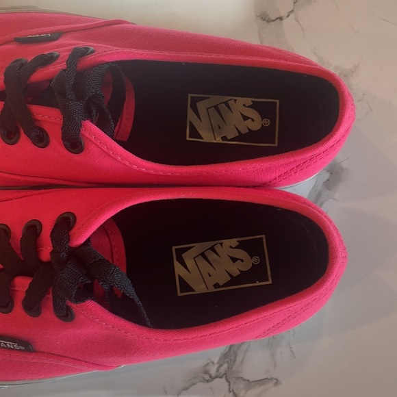 Hot Pink Vans women’s 6.5 , laces, men’s 5 - Picture 5 of 10